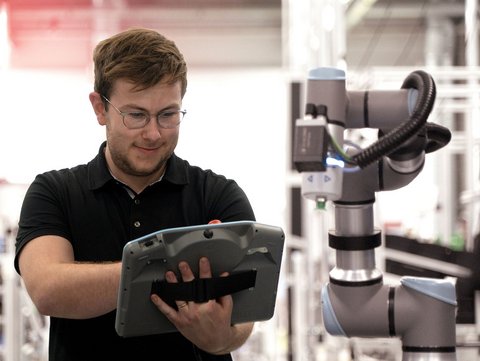 VISOR® Robotic URCap